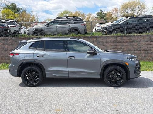 Platinum Gray Metallic 2026 Volkswagen Tiguan 2.0T SE R-Line Black