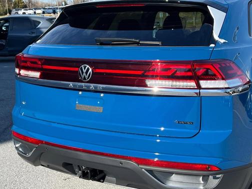 2026 Volkswagen Atlas Cross Sport 2.0T SE