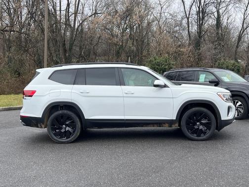 2025 Volkswagen Atlas 2.0T SE