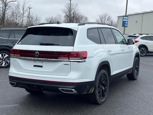 2025 Volkswagen Atlas 2.0T SE