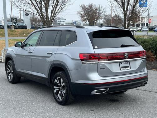 2025 Volkswagen Atlas 2.0T SE
