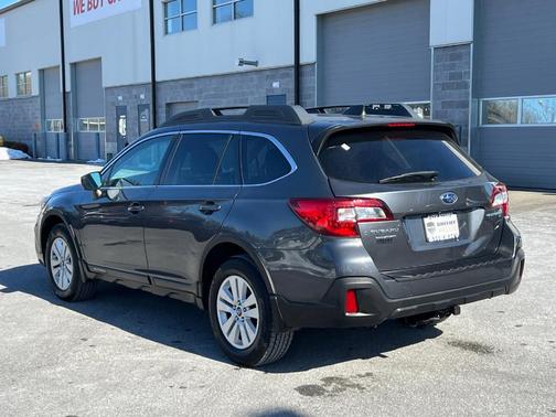 2018 Subaru Outback 2.5i Premium
