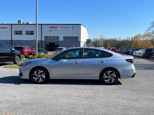 2025 Subaru Legacy Base