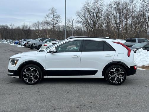 2023 Kia Niro EX Touring