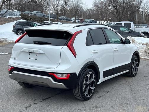 2023 Kia Niro EX Touring