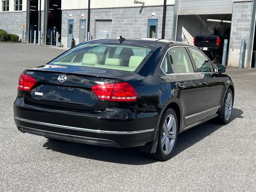 2014 Volkswagen Passat 2.0L TDI DSG SEL Premium