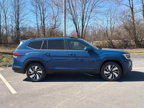 Mountain  Lake Blue Metallic 2026 Volkswagen Atlas 2.0T SE W/TECHNOLOGY