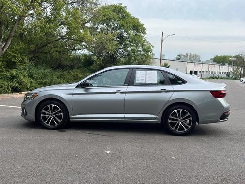 2024 Volkswagen Jetta 1.5T Sport
