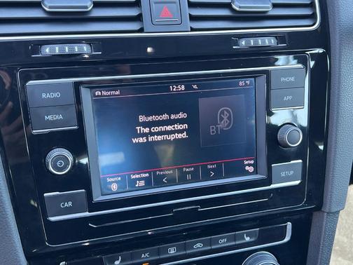 2018 Volkswagen Golf GTI 2.0T S 4-Door