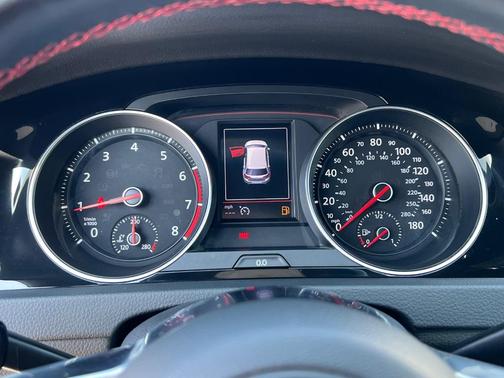 2018 Volkswagen Golf GTI 2.0T S 4-Door