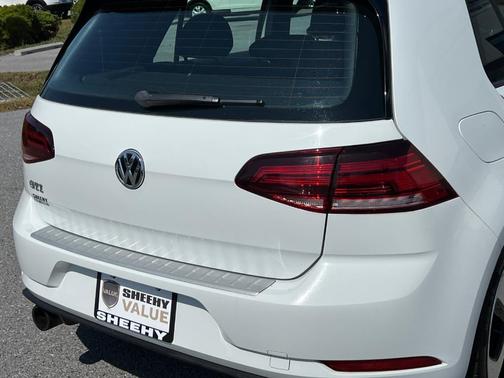 2018 Volkswagen Golf GTI 2.0T S 4-Door