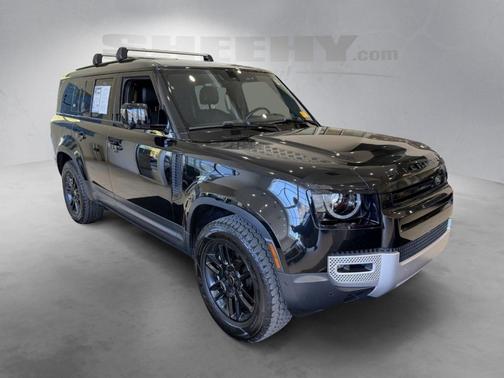 2023 Land Rover Defender SE