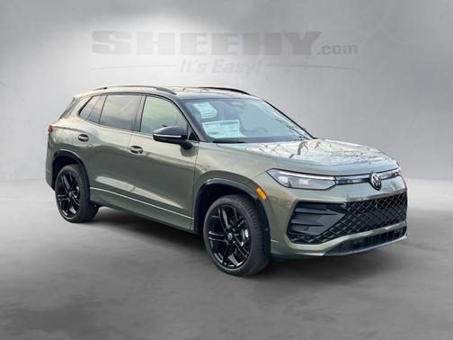 2026 Volkswagen Tiguan 2.0T SE R-Line Black