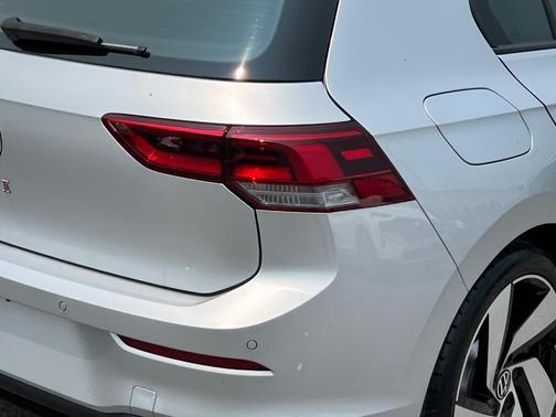 2023 Volkswagen Golf GTI 2.0T SE