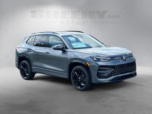 2025 Volkswagen Tiguan 2.0T SE R-Line Black