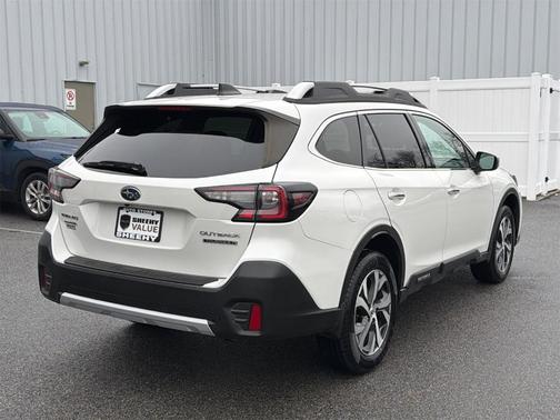 2022 Subaru Outback Touring XT