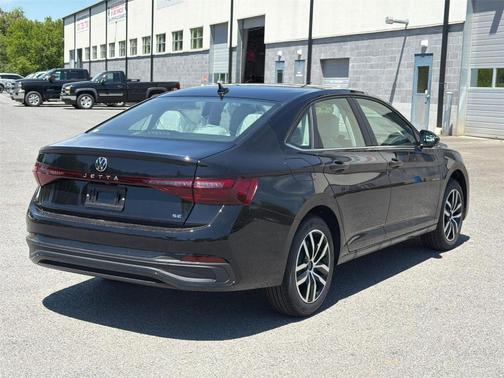 Deep Black 2026 Volkswagen Jetta 1.5T SE
