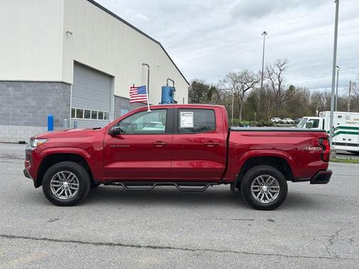 2024 Chevrolet Colorado LT