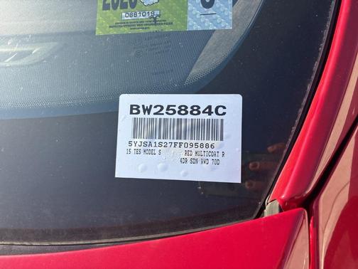 2015 Tesla Model S 70D