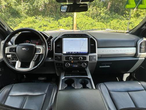 2022 Ford F-350 Lariat Super Duty