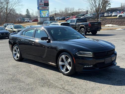 2018 Dodge Charger SXT Plus