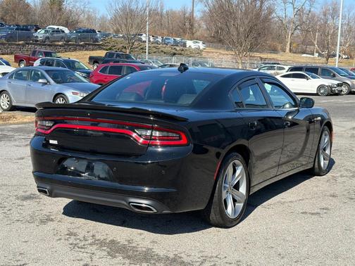 2018 Dodge Charger SXT Plus