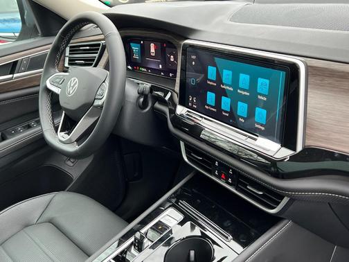 2025 Volkswagen Atlas 2.0T SEL