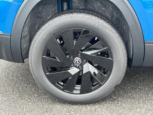 2025 Volkswagen Atlas 2.0T SE