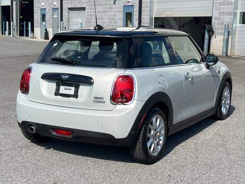 2021 MINI Hardtop Oxford Edition
