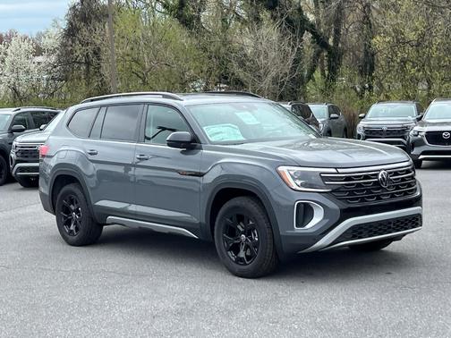 2025 Volkswagen Atlas 2.0T Peak Edition