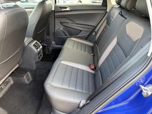 2024 Volkswagen Taos 1.5T SEL