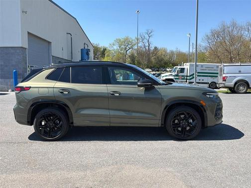 Avocado Green 2026 Volkswagen Tiguan 2.0T SE R-Line Black