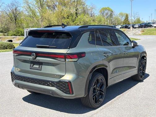 Avocado Green 2026 Volkswagen Tiguan 2.0T SE R-Line Black