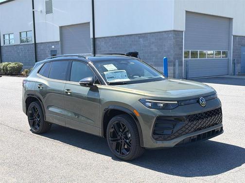 Avocado Green 2026 Volkswagen Tiguan 2.0T SE R-Line Black