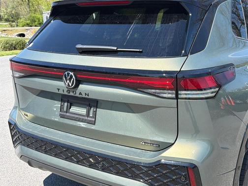 Avocado Green 2026 Volkswagen Tiguan 2.0T SE R-Line Black