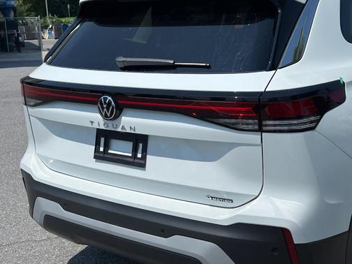 2025 Volkswagen Tiguan 2.0T S