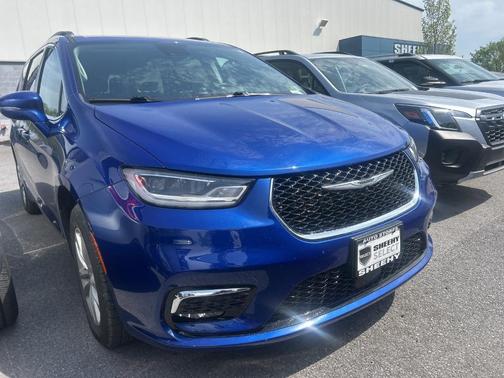 2021 Chrysler Pacifica Touring