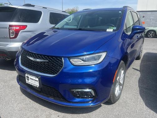 2021 Chrysler Pacifica Touring