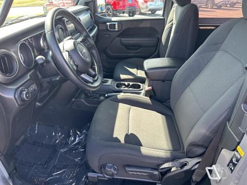 2022 Jeep Wrangler Sport