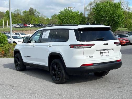 2022 Jeep Grand Cherokee L Laredo