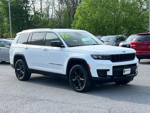 2022 Jeep Grand Cherokee L Laredo