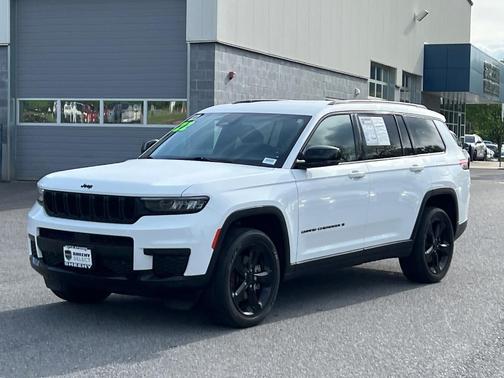 2022 Jeep Grand Cherokee L Laredo