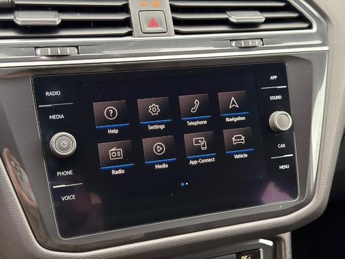 2021 Volkswagen Tiguan 2.0T SE R-Line Black