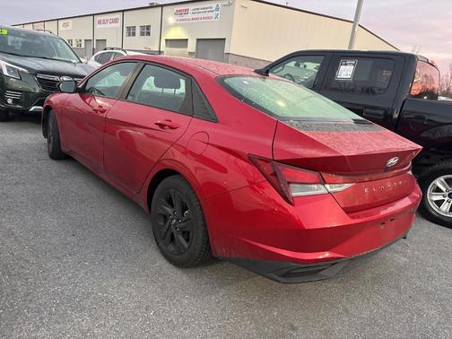 2021 Hyundai ELANTRA SEL