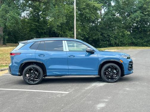 2025 Volkswagen Tiguan 2.0T SE R-Line Black