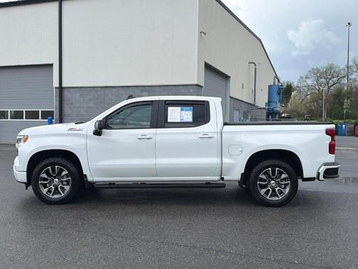 Summit White 2025 Chevrolet Silverado 1500 RST