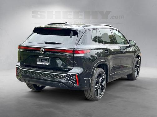 2025 Volkswagen Tiguan 2.0T SE R-Line Black