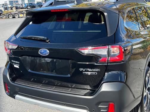 2022 Subaru Outback Touring