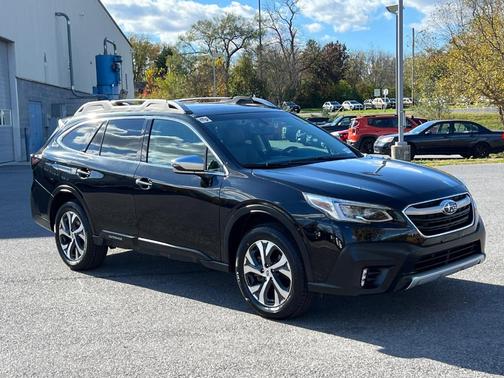 2022 Subaru Outback Touring