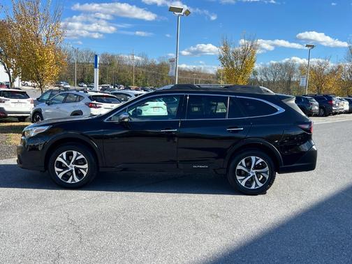 2022 Subaru Outback Touring